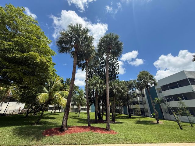 5155 E SABAL PALM Boulevard 209, Tamarac, FL 33319