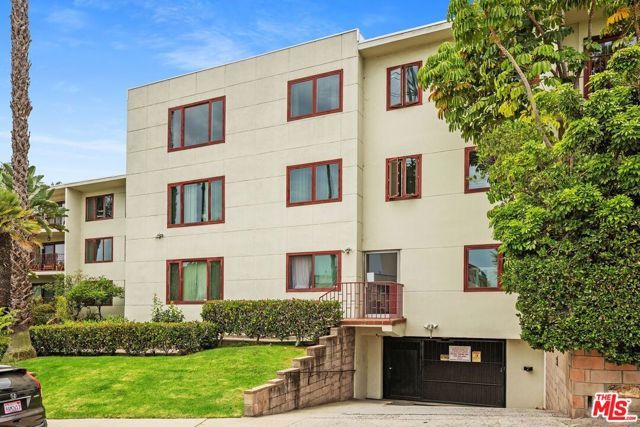 3407 Huxley Street 29, Los Angeles, CA 90027