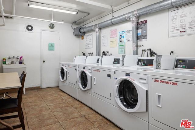 3407 Huxley Street 29, Los Angeles, CA 90027