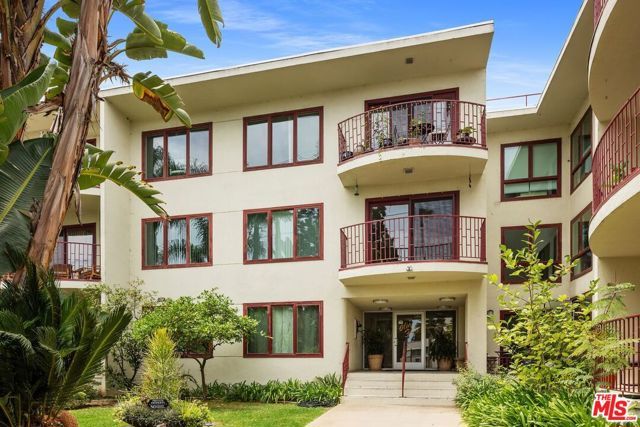 3407 Huxley Street 29, Los Angeles, CA 90027