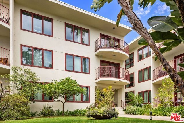 3407 Huxley Street 29, Los Angeles, CA 90027