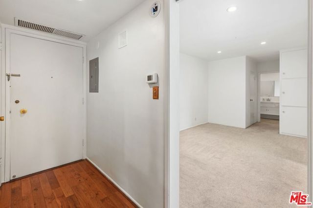 3407 Huxley Street 29, Los Angeles, CA 90027
