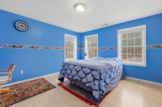 16 Windsor Rd, Shirley, MA 01464