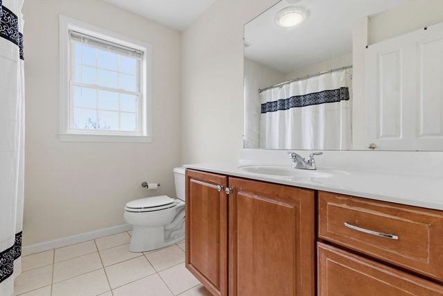 16 Windsor Rd, Shirley, MA 01464