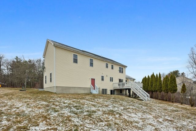 16 Windsor Rd, Shirley, MA 01464