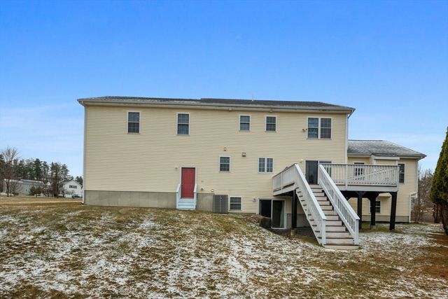 16 Windsor Rd, Shirley, MA 01464