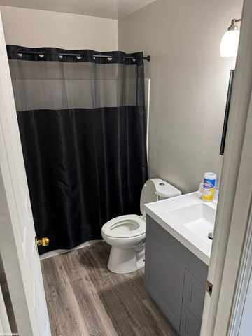 6095 S Mohawk Avenue, Ypsilanti Twp, MI 48197