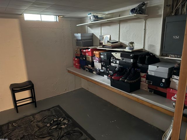 6095 S Mohawk Avenue, Ypsilanti Twp, MI 48197