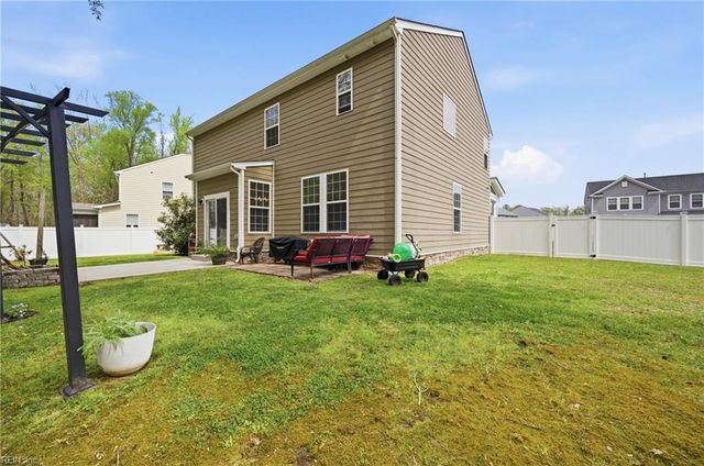 4206 Ravine Gap DR, Suffolk, VA 23434