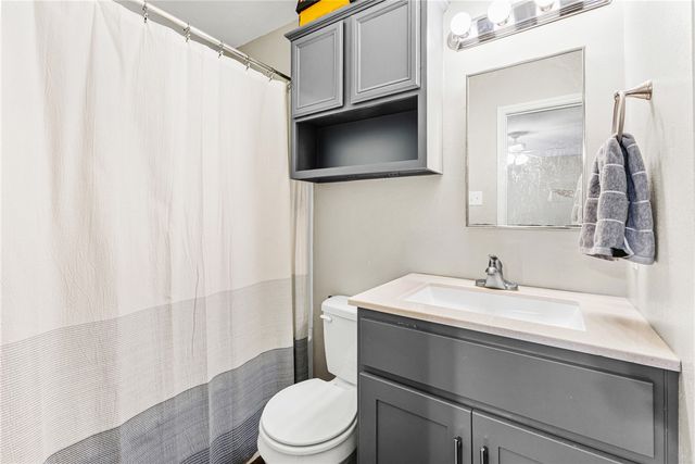 408 Pronghorn Loop, College Station, TX 77845