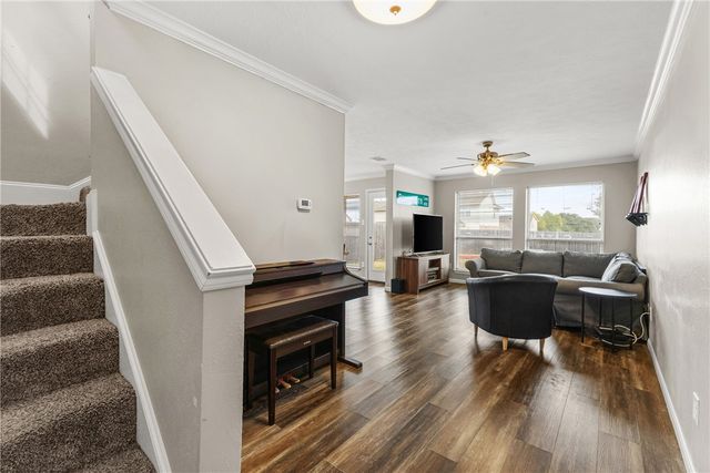 408 Pronghorn Loop, College Station, TX 77845