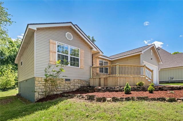 4 Kirkoswald Lane, Bella Vista, AR 72715