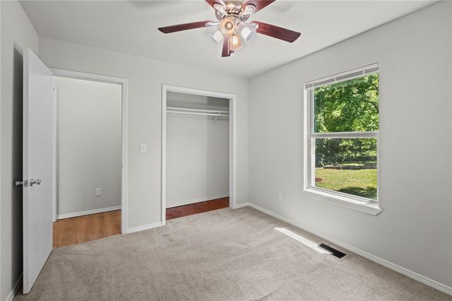 4 Kirkoswald Lane, Bella Vista, AR 72715