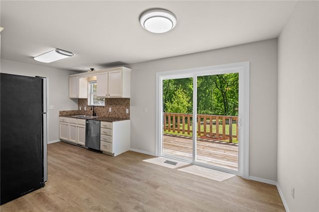 4 Kirkoswald Lane, Bella Vista, AR 72715