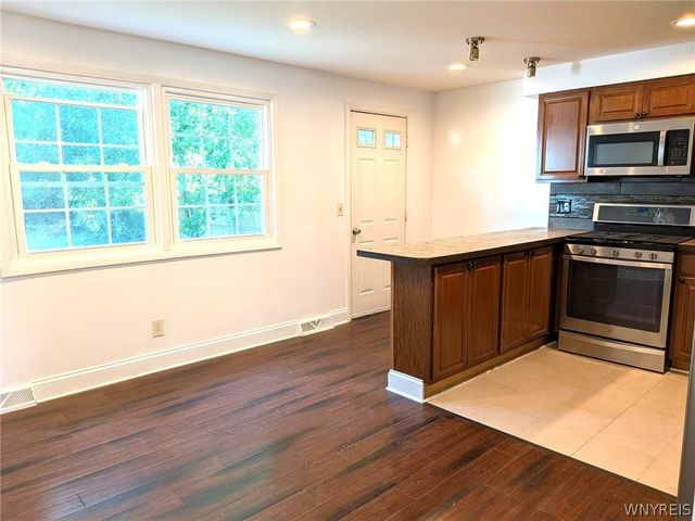 253 Glenhaven Drive, Amherst, NY 14228
