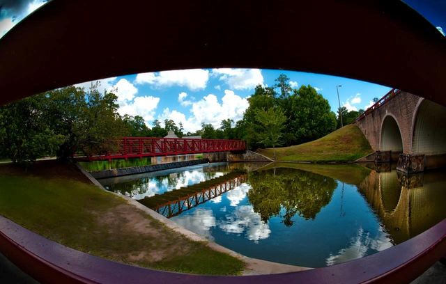 15 Rockledge, The Woodlands, TX 77382