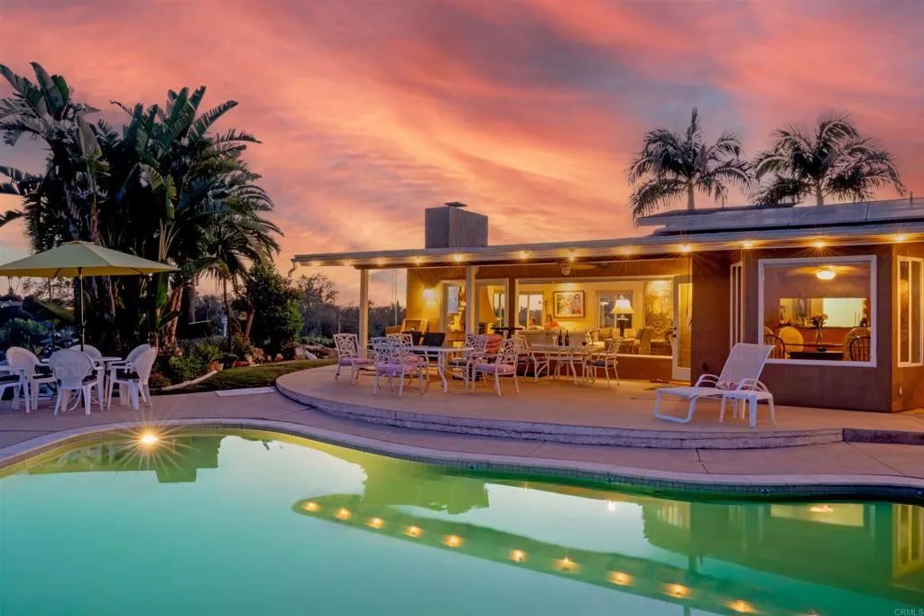 969 Viletta Drive, San Diego, CA 92027