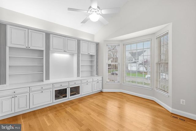42750 HOLLOWIND CT, Broadlands, VA 20148
