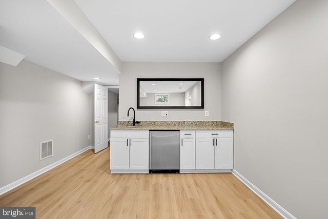 42750 HOLLOWIND CT, Broadlands, VA 20148