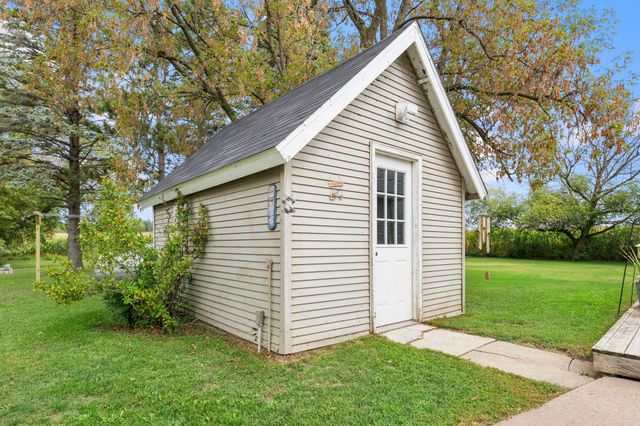 400 South Road, Centuria, WI 54824