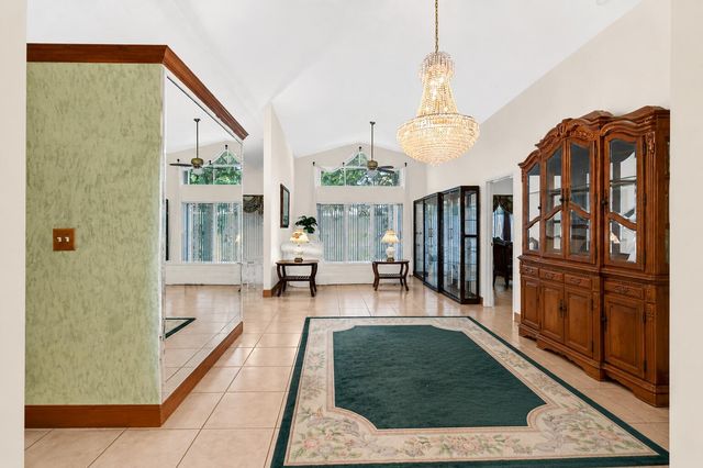 1059 Fairfax Circle W, Boynton Beach, FL 33436