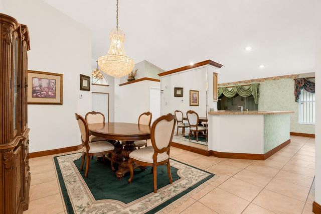 1059 Fairfax Circle W, Boynton Beach, FL 33436
