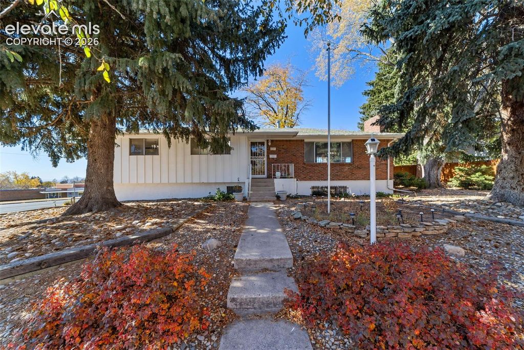 2302 Kent Lane, Colorado Springs, CO 80909 — exterior