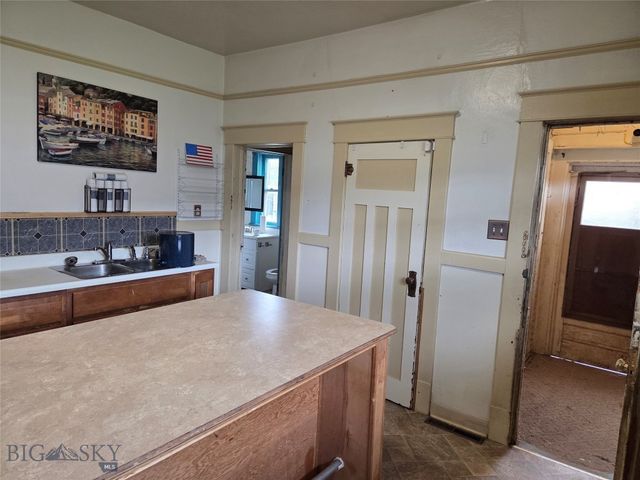 2421 Locust Street, Butte, MT 59701