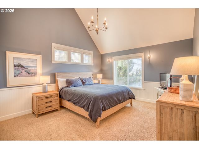 5020 Nw LEE Ave, Lincoln City, OR 97367