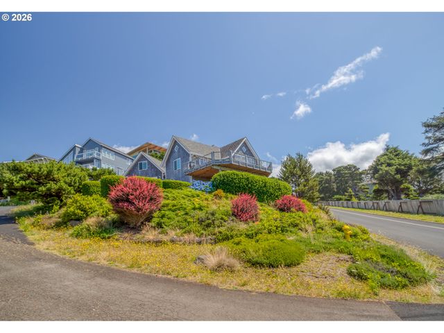 5020 Nw LEE Ave, Lincoln City, OR 97367