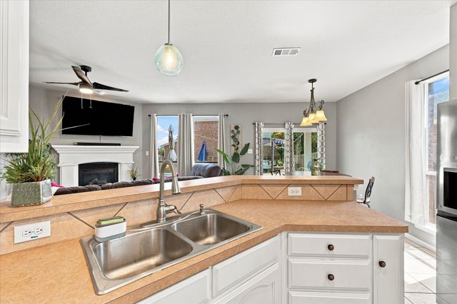 12152 Thicket Bend Drive, Fort Worth, TX 76244