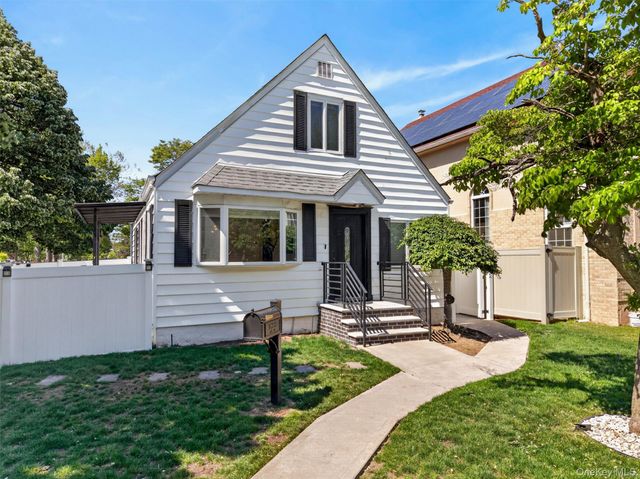 269-03 81st Avenue, New Hyde Park, NY 11040