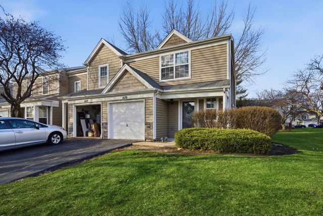 1670 College Green Drive, Elgin, IL 60123