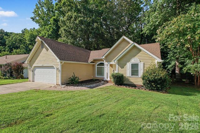 16130 Amber Field Drive, Huntersville, NC 28078