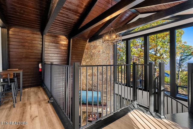 915 Stans Rd, Gatlinburg, TN 37738