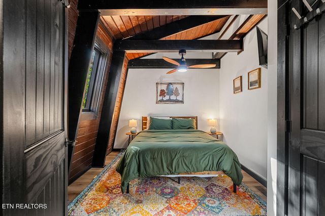 915 Stans Rd, Gatlinburg, TN 37738