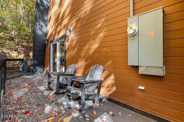 915 Stans Rd, Gatlinburg, TN 37738