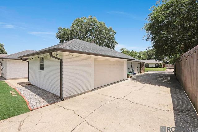 7816 Menlo Dr, Baton Rouge, LA 70808