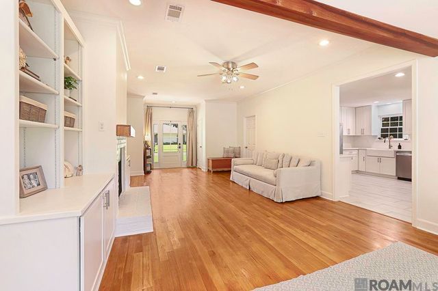 7816 Menlo Dr, Baton Rouge, LA 70808