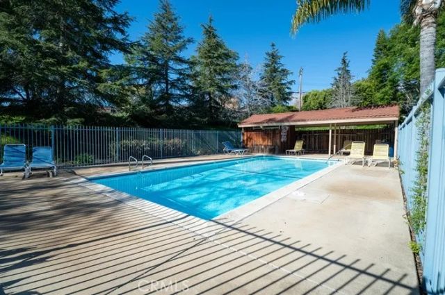 7386 Calle Real 17, Goleta, CA 93117