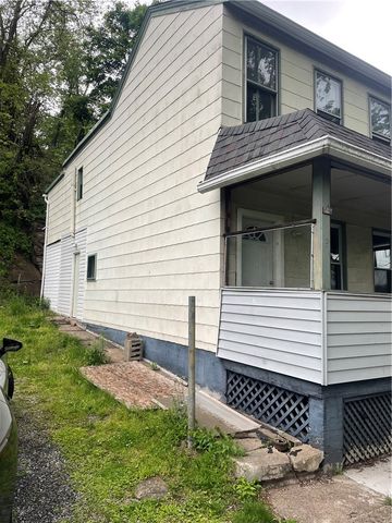 14 Sprain St, Fineview, PA 15212