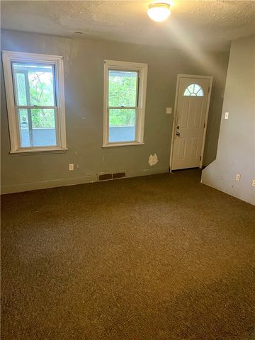 14 Sprain St, Fineview, PA 15212