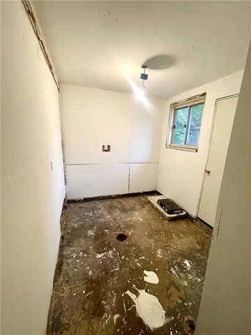 14 Sprain St, Fineview, PA 15212