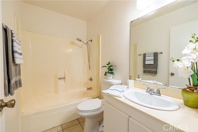 1327 Cheltenham, La Habra, CA 90631