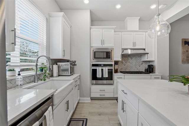 2510 W CLEVELAND STREET 2, Tampa, FL 33609