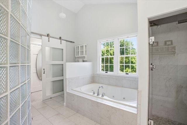 27 Tilden Cr, Weymouth, MA 02190