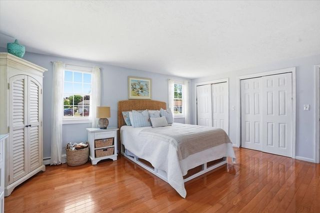 27 Tilden Cr, Weymouth, MA 02190