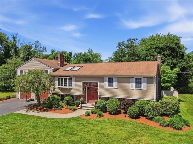 27 Tilden Cr, Weymouth, MA 02190