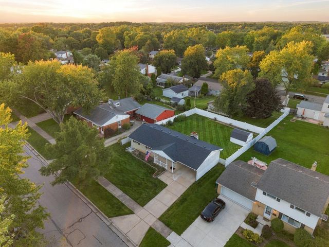 223 Harper Drive, Saline City, MI 48176