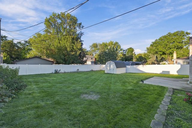 223 Harper Drive, Saline City, MI 48176